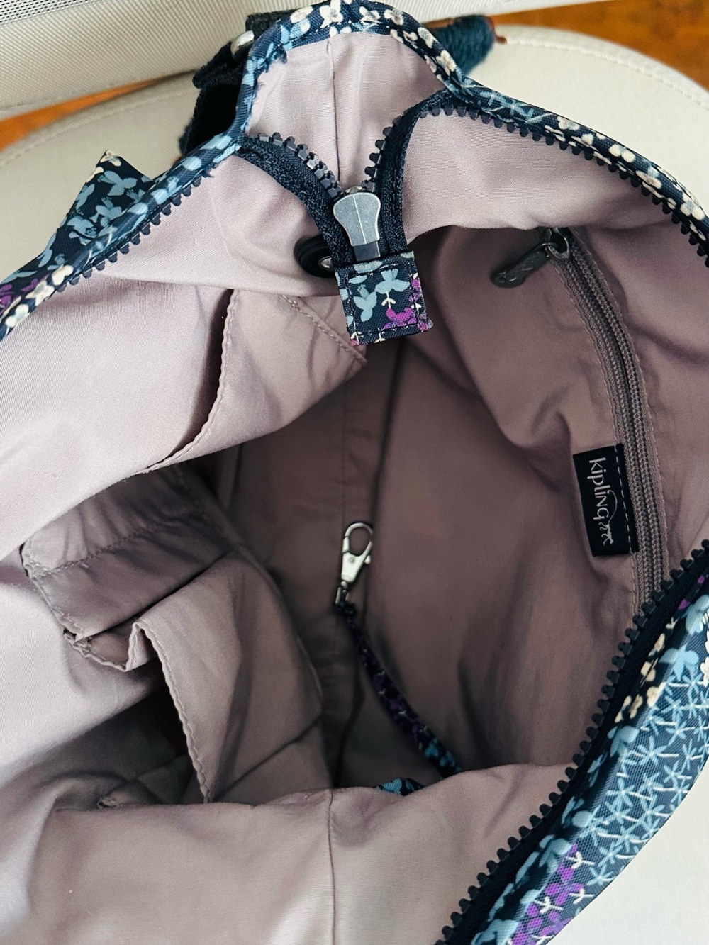 Kipling Belammie Hobo Bag. - Picture 3 of 3